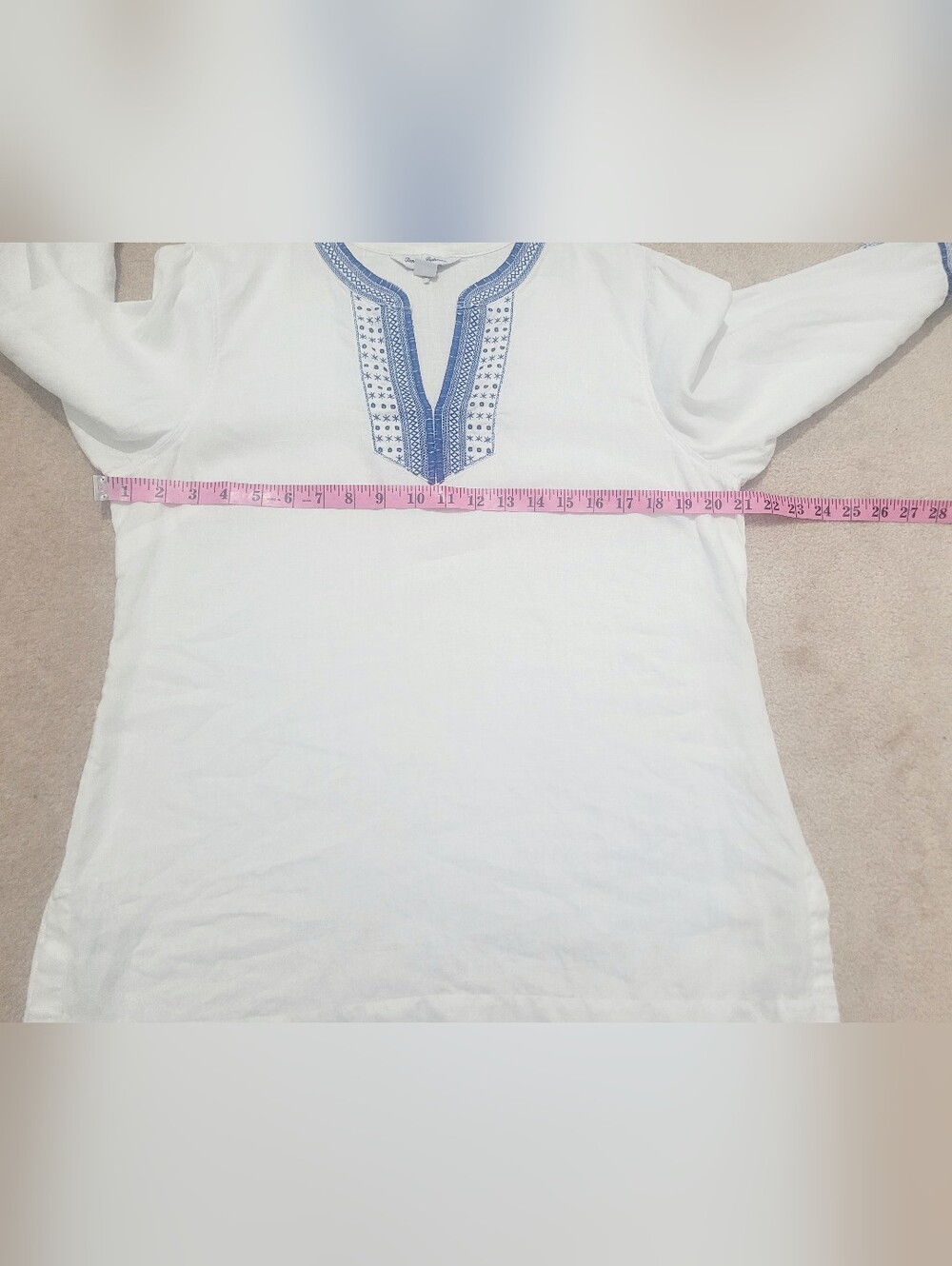 Tommy Bahama 100% Linen Tunic Top Medium White Blue Embroidered Beach Boho - Picture 8 of 12